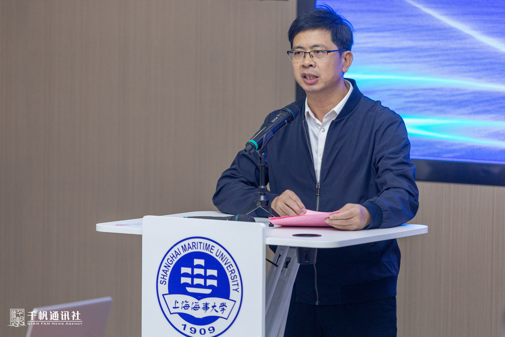 20231114132752993900.jpg 古田会议纪念馆馆长黄光礼作主旨发言